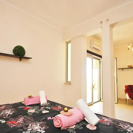 Villa In Montechoro Near Golden Beaches אלבופיירה