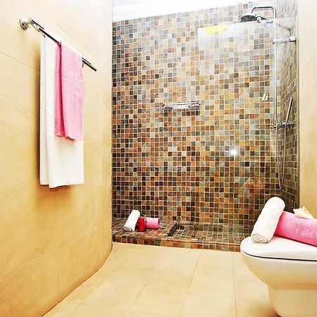 Villa In Montechoro Near Golden Beaches וילה *