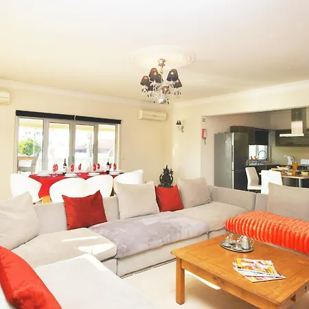Villa In Montechoro Near Golden Beaches Villa Albufeira